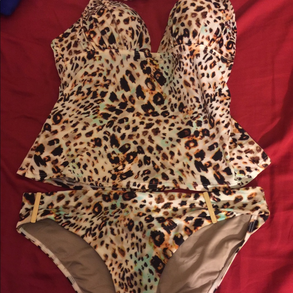 Vs 2 pice swimsuit!